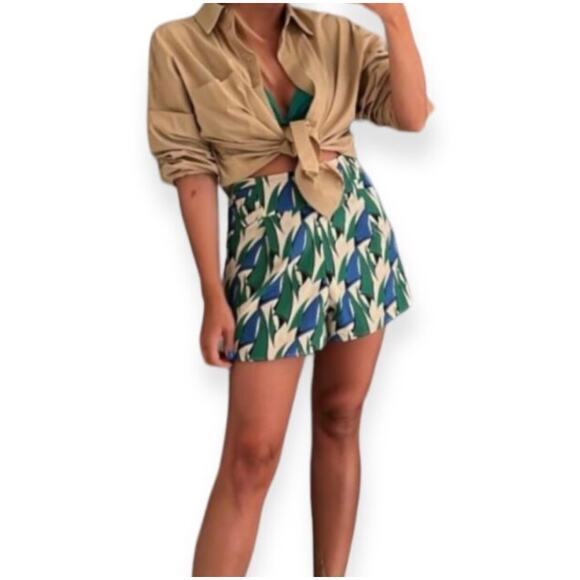 Zara Linen Women's High Waist Blue Green Geometric Print Shorts‎ Size L - Picture 1 of 9
